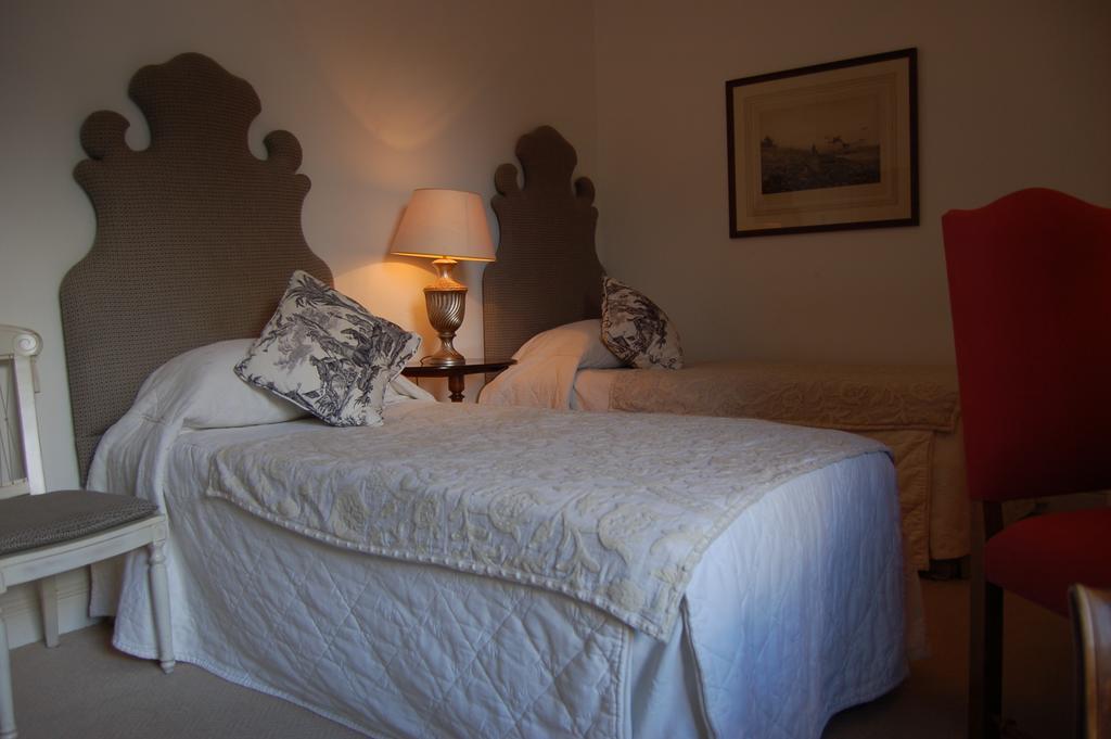 The Royal Hotel Comrie Habitación foto