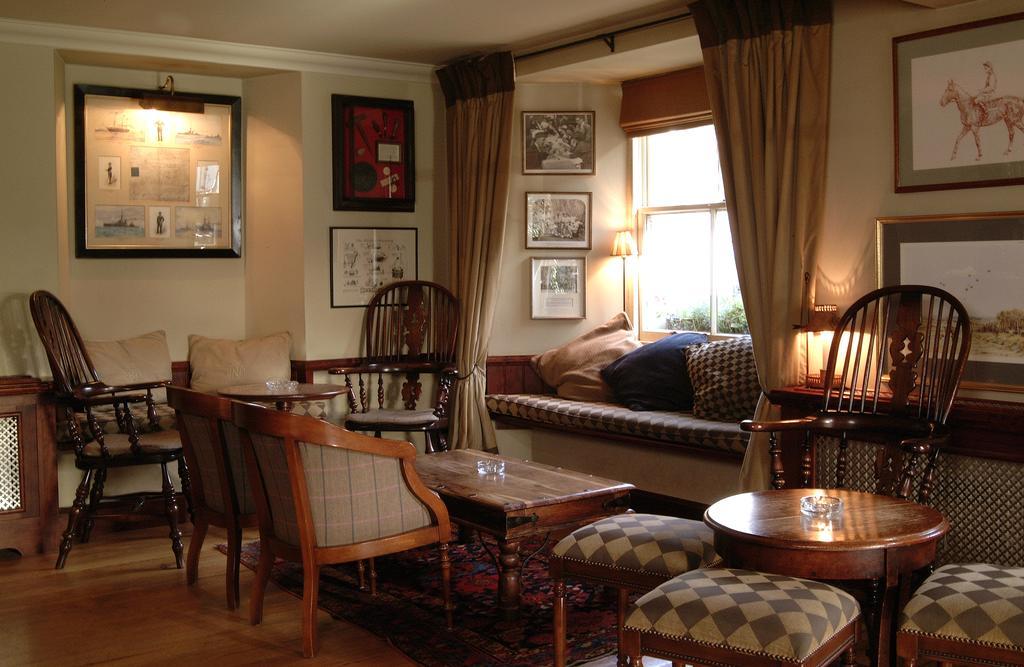 The Royal Hotel Comrie Exterior foto