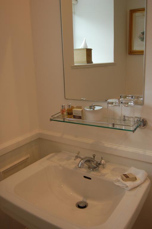 The Royal Hotel Comrie Habitación foto